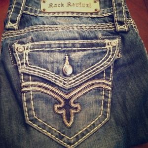 Traded to kassie89Rock revival 27 and vs top