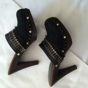 Clog heels 3$