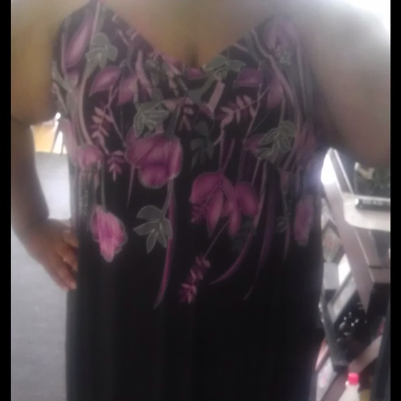 3x dress (holding it for @chantal68 )