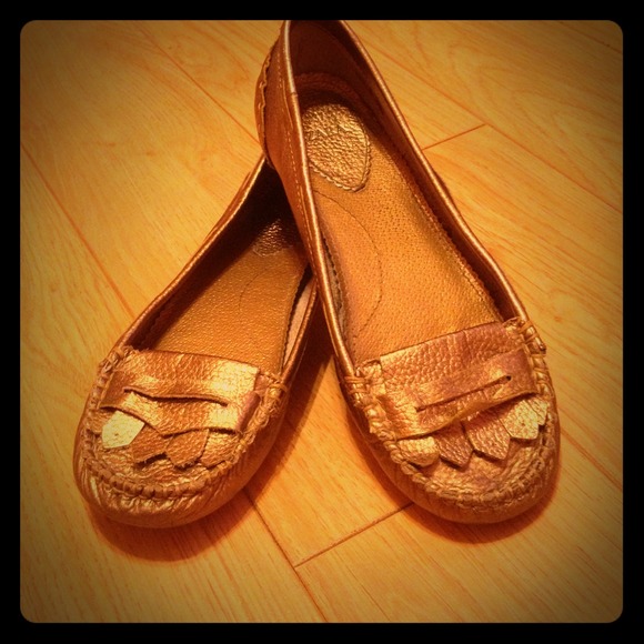 Gold flats