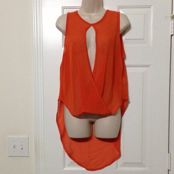 ✨✨Cute Orange Top For the Summer ✨✨