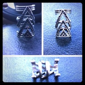 Black Rhine Stone Ring