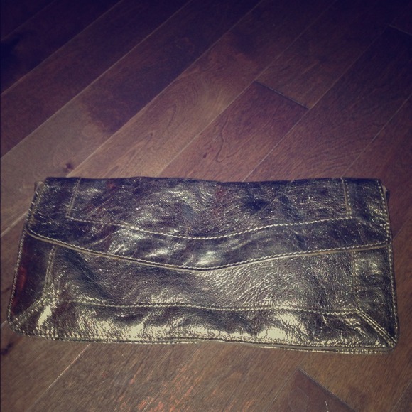 Metallic clutch