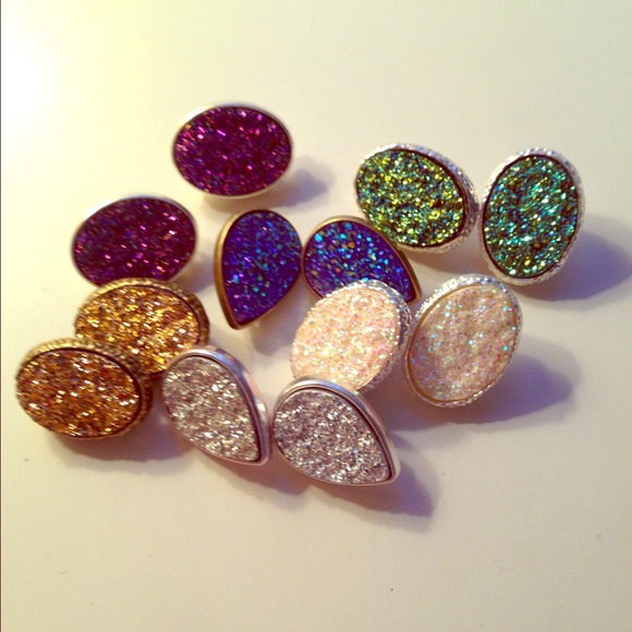 Full set of C'est Gigi handmade earrings