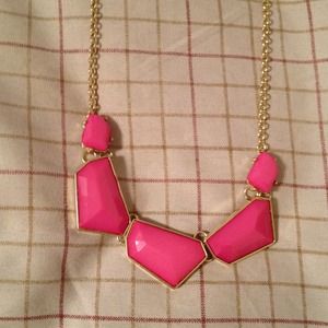 Sold in bundle! Awesome pink necklace!