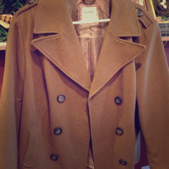 BUNDLE 📎Old navy coat. Bracelet. Hat.