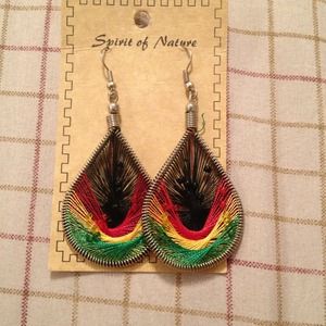 Sold in bundle!!! Simple Jamaican earrings!
