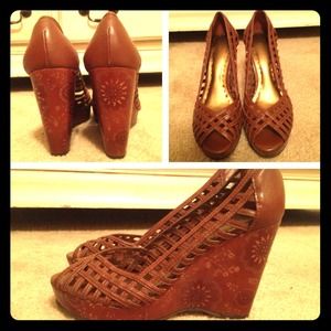 BCBG heels. 7 1/2