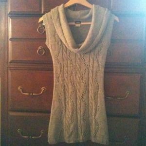 Long lightweight sweater