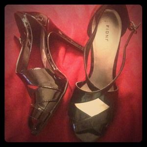 Brand New! Sassy Black "Patent" high Heel Sandals