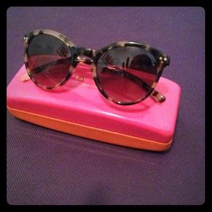 Brand new never worn Kate Spade "Rorys"