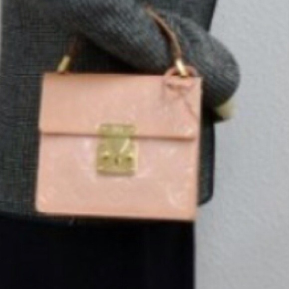 Louis Vuitton Pink Vernis REDUCED!!!! - Picture 3 of 3