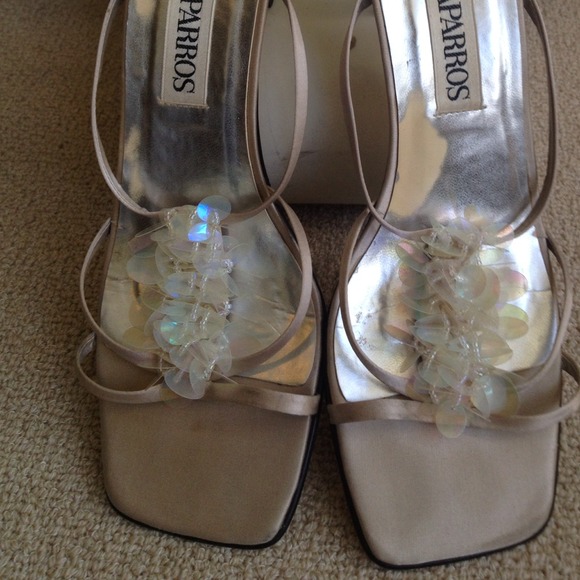 Beautiful! REDUCED!!! - Picture 2 of 3