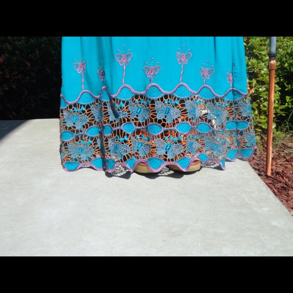 ❌SOLD❌Festive Cut-Out Maxi Dress - Picture 2 of 2