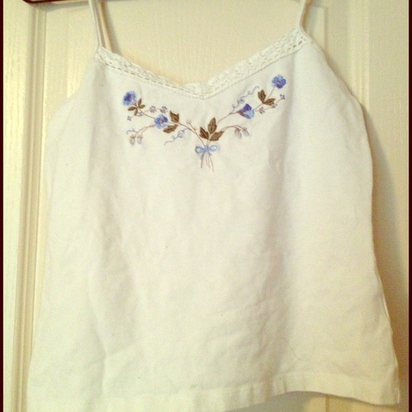 Floral embroidered crop top - Picture 1 of 2