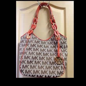 💯% Authentic Michael Kors