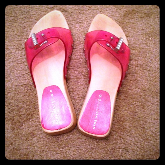 Lightly worn Nine West studio sandalsMade in Italy