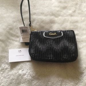 💯% Authentic Coach Wristlet