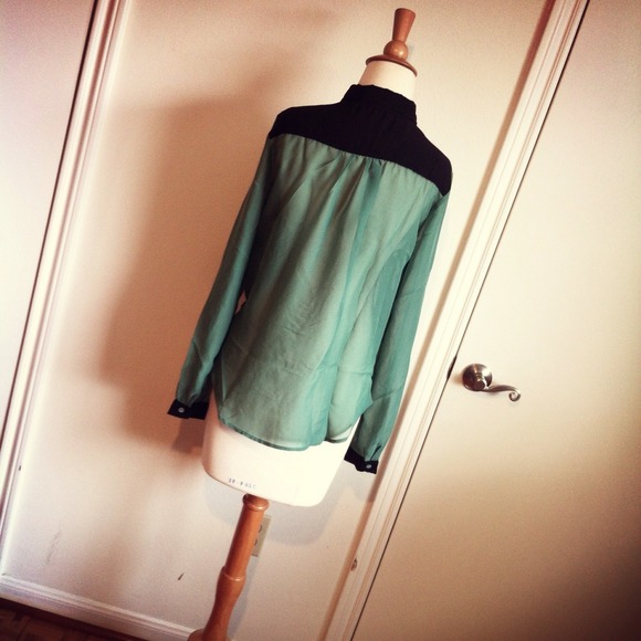 SOLD ON SALE Green Black Colour Blocked Shirt - Picture 3 of 4