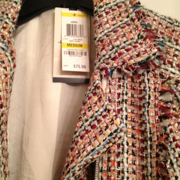 ❌SOLD- BUNDLED❌American Rag colorful tribal blazer - Picture 4 of 4