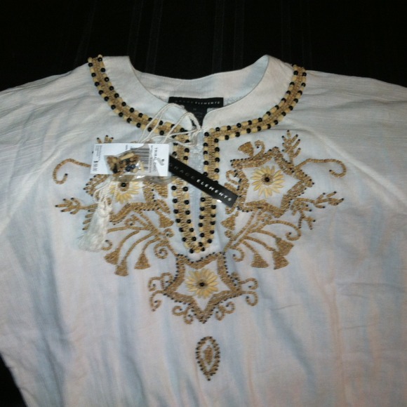 Lightweight summer top - Picture 2 of 2