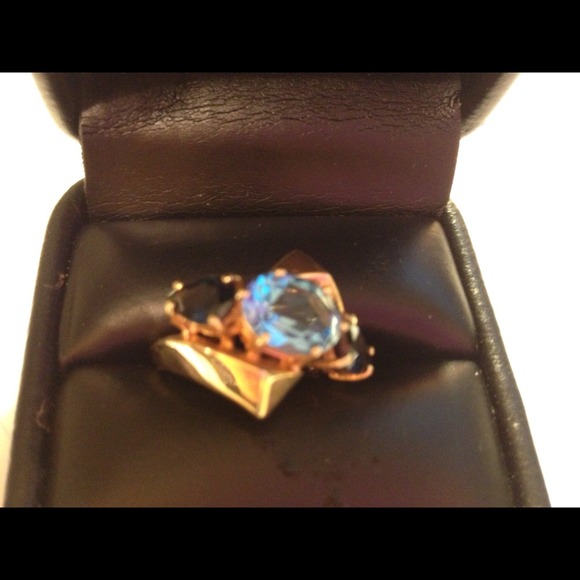 14KT yellow gold Sapphire and Blue Topaz Ring - Picture 1 of 1