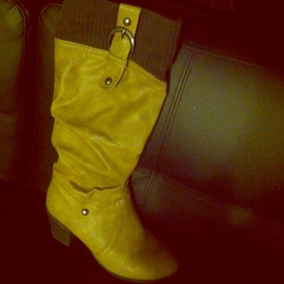 Tall fake leather walking boots with sweater top!