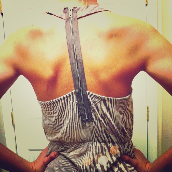 🚫SOLD🚫 Amazing Aztec Zipper Back Top