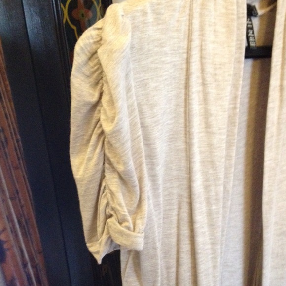 Cardigan/wrap - Picture 2 of 2