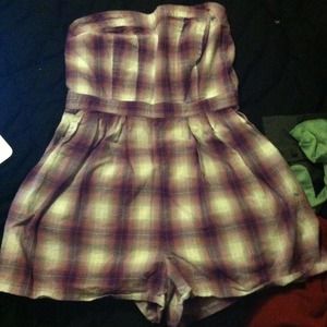Adorable strapless plaid romper! Only worn once!