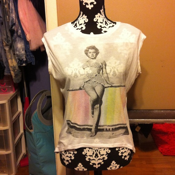 HiLow Marilyn Monroe shirt