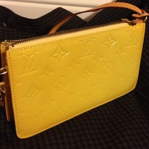 LV Clutch