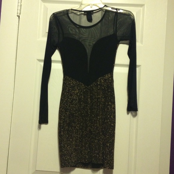 Dress - Picture 2 of 2