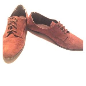 NYC Style Brown suede Oxford shoes.
