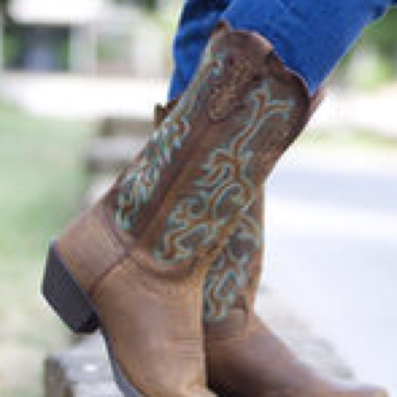 Cowboy boots - Picture 2 of 4