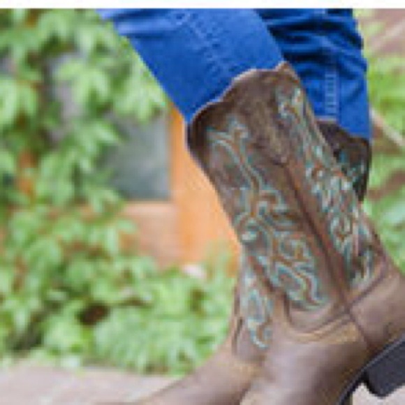 Cowboy boots - Picture 3 of 4