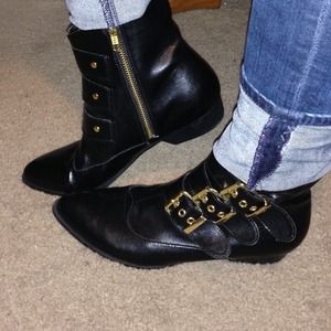 Dolce Vita ankle boots