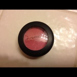 MAC eye shadow