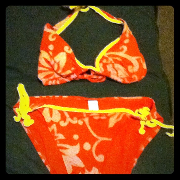 Old Navy bathing suit