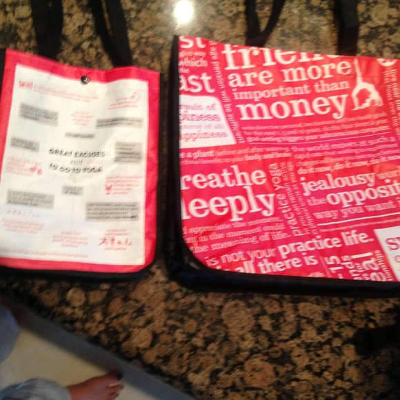 2 lululemon bags