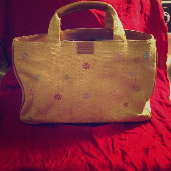 Cute Nine West straw hand bag