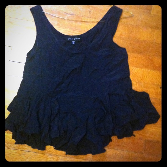 Olive Olivia black flowy tank