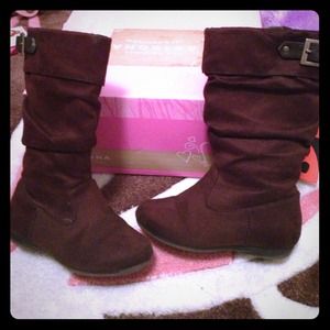 Toddler Arizona brand brown leather boots