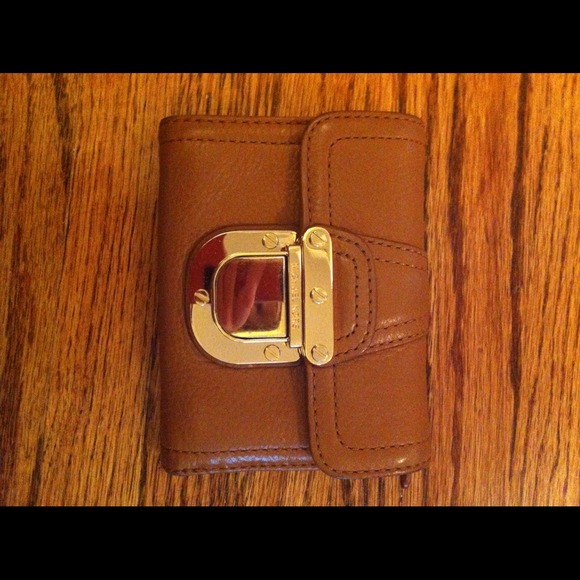 Michael kors wallet