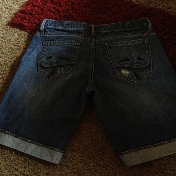 Jean shorts - Picture 3 of 4
