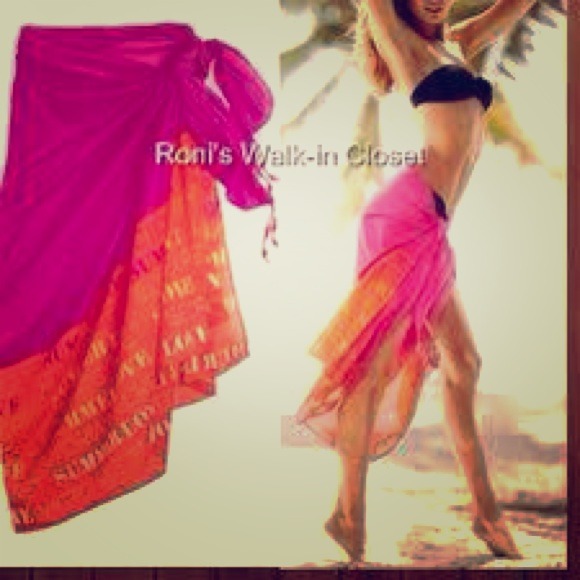 👙SOLD👙Victoria's Secret Beach Wrap/Woven Scarf