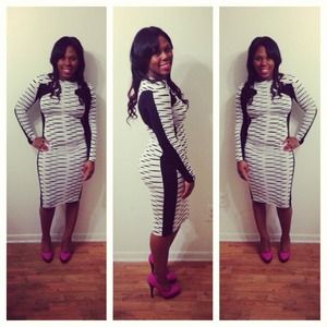 Asos Bodycon dress 4 stretches well to fit form