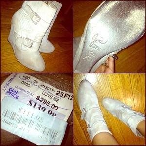 Distressed Wedged Boots WOTOn...