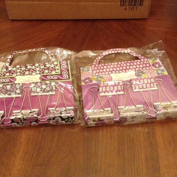 vera bradley Accessories - NWT Vera Bradley jumbo clips 2 sets for $12