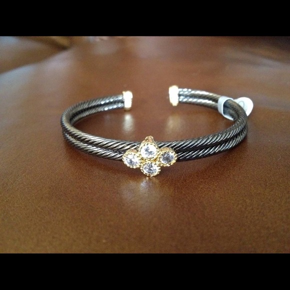 Gorgeous bracelet